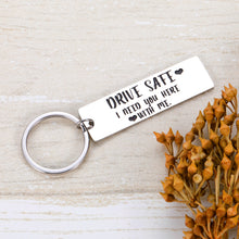 Load image into Gallery viewer, Husband Keychain Birthday Gift For Huaband Wife Boyfriend Girlfriend Fiance Couple Keychains Jewelry Couple Birthday Christmas Wedding Anniversary Valentines Gifts I Love You Keyring Silver