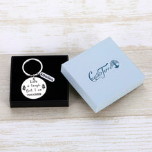 Load image into Gallery viewer, Cancer Awareness Keychain Cancer Survivor Gift for Men Women Recovery Jewelry Cancer Fighter Depression Prevention Awareness Inspirational Gift Life is Tough But I Am Tougher