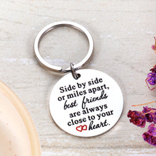 Load image into Gallery viewer, Best Friends Keychain Friendship Gifts for Teens Kids Women Men Best Friends Besties BFF Soul Sisters Long Distance Friendship Birthday Graduation Thanksgiving Day Gifts