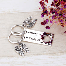 Load image into Gallery viewer, Loss Memorial Keychain Mommy and Daddy of An Angel Keychain Set Miscarriage Keepsake Remembrance Keychain for Dad Mom Men Women Baby Memorial Jewelry Sympathy Gift for Parents Infants Loss