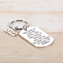 Load image into Gallery viewer, 2022 Graduation Decorations Keychain for Her Him Son Daughter from Mom Dad Birthday Prom Graduate Students Gifts from Teacher Bulk Friend to Teen Kid Boy Grads Graduating Students Anniversary Souvenir