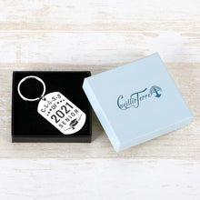 Load image into Gallery viewer, Class of 2021 Senior Inspirational Graduation Gifts Keychain for Him Her Best Friends Senior High School Graduation Gift for Boys Girls Nurse Students Daughter Son Graduation Key Ring Gifts