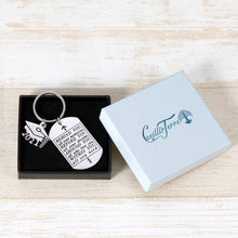 Load image into Gallery viewer, 2021 Graduation Keychain Gifts for Him Her Class of 2021 Keychain Graduation Gifts for Seniors College Students Medical Students Graduation Keychain from High School Gifts for Best Friends Girls Boys