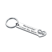 Load image into Gallery viewer, Mothers Day Gifts Valentine Keychain from Daughter Son to Mom Remember I love you KeyChain Birthday Gifts for Mom Women Wedding Gifts Keyring Jewelry for Mother in Law Mummy from Kids