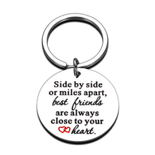 Load image into Gallery viewer, Best Friends Keychain Friendship Gifts for Teens Kids Women Men Best Friends Besties BFF Soul Sisters Long Distance Friendship Birthday Graduation Thanksgiving Day Gifts
