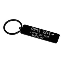 Load image into Gallery viewer, Husband Keychain Birthday Gift For Huaband Wife Boyfriend Girlfriend Fiance Couple Keychains Jewelry Couple Birthday Christmas Wedding Anniversary Valentines Gifts I Love You Keyring Black
